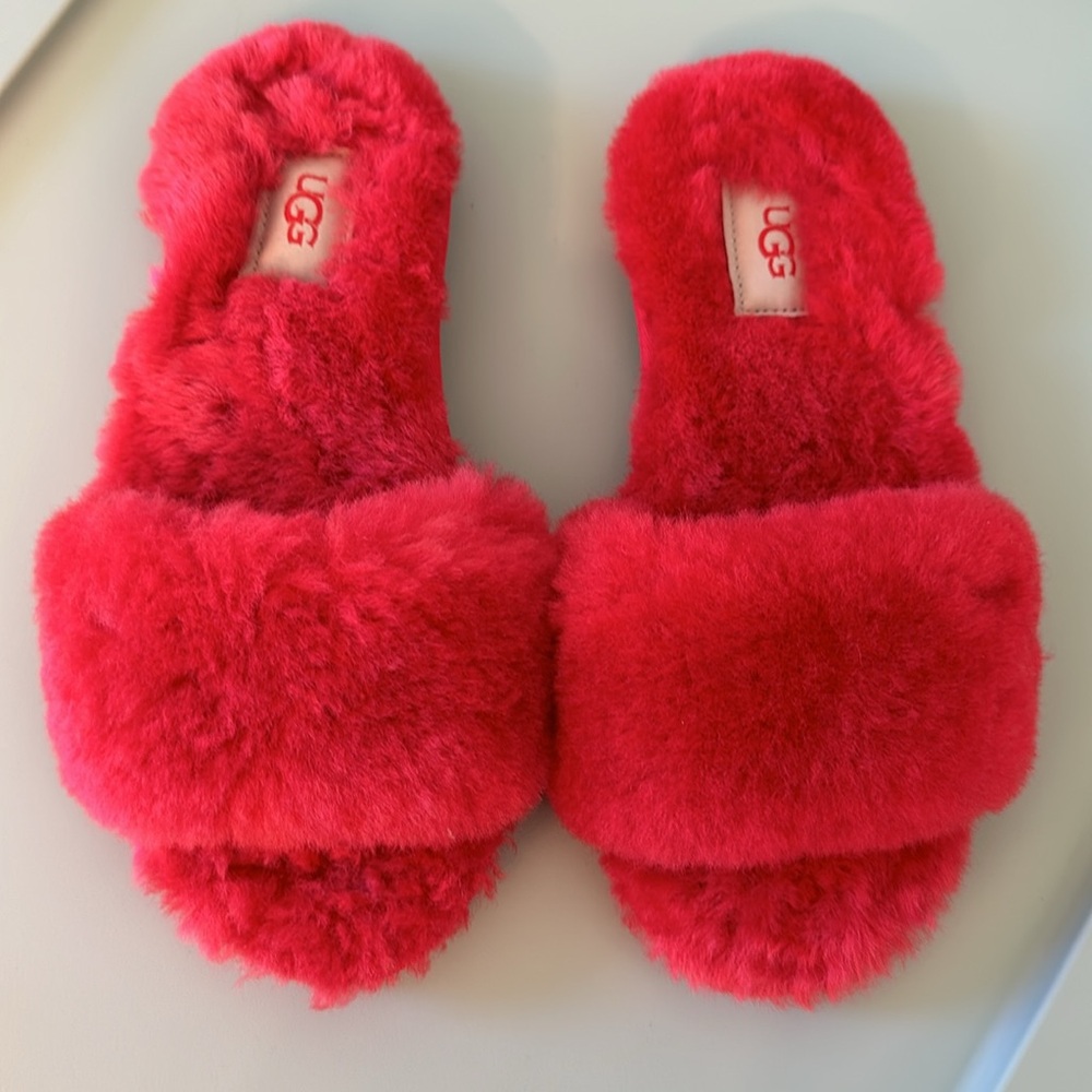 Ugg slippers - Picture 2 of 3